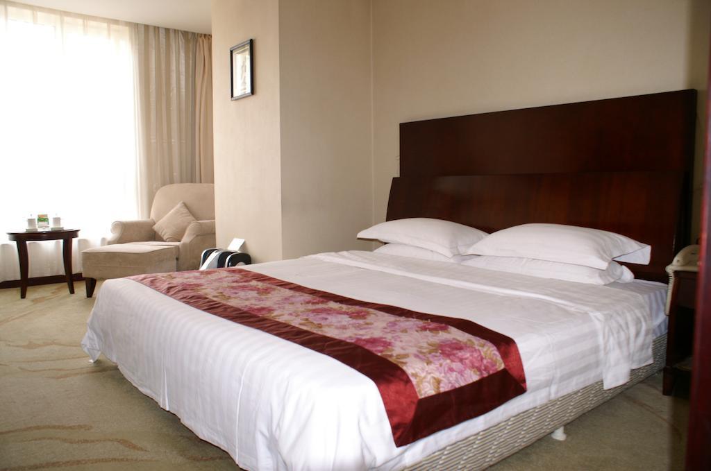 Weigela Park Hotel Dalian Oda fotoğraf
